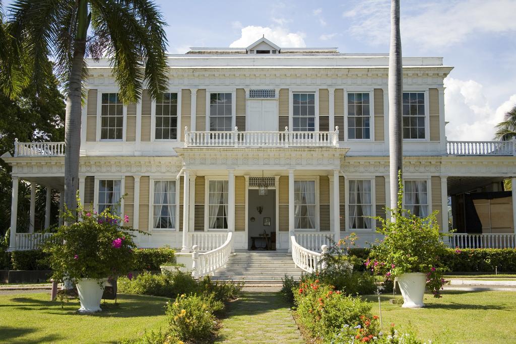 Winchester Sunshine Kingston Exterior photo
